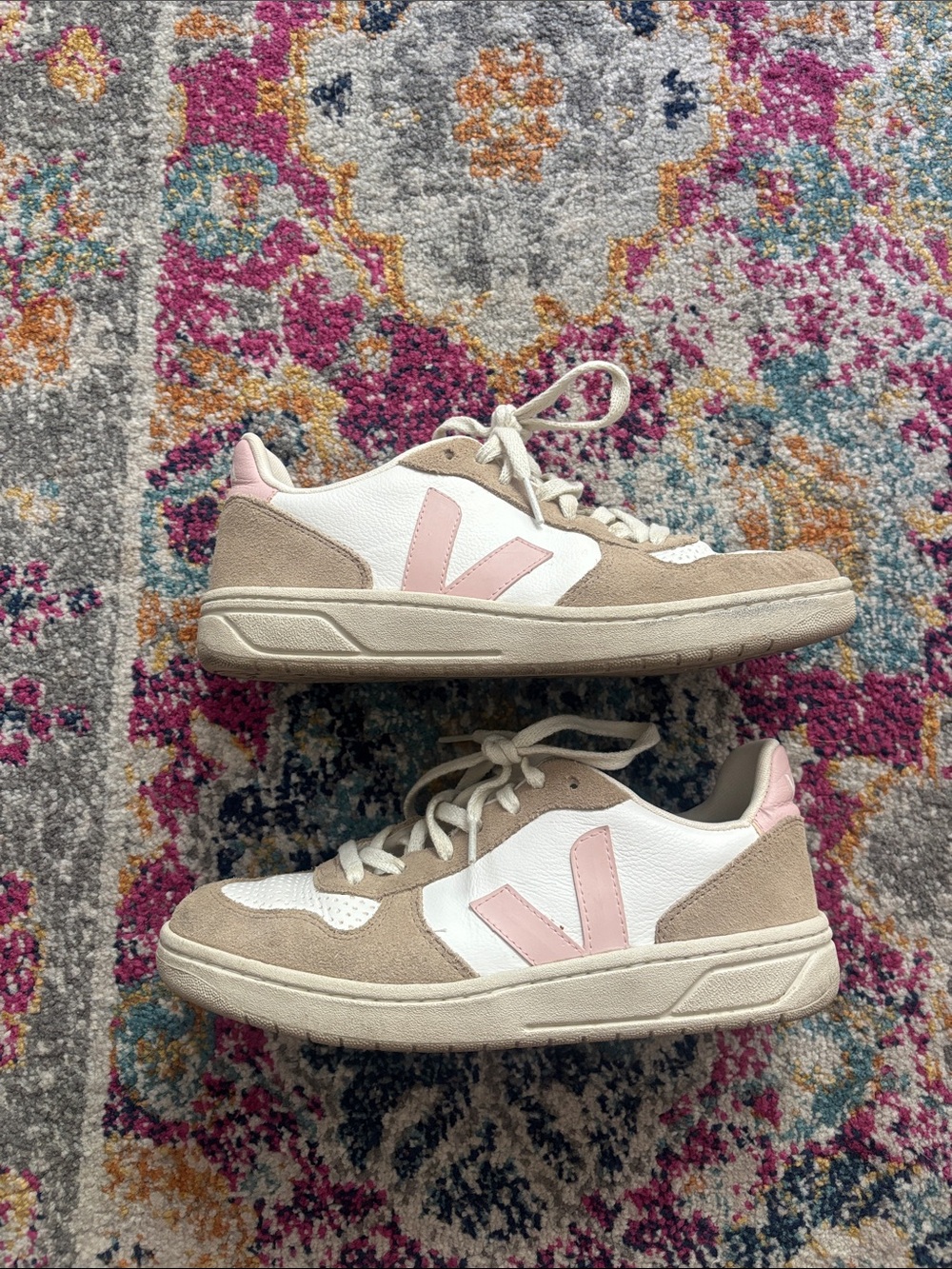 Veja V-10 Sneakers in Beige, White & Pink
